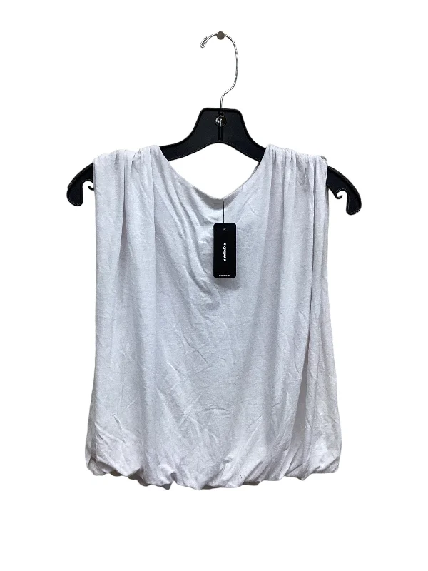 Top Sleeveless By Express In White, Size: S